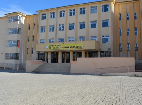 İbn - i Sina Mesleki ve Teknik Anadolu Lisesi Fotoğrafı
